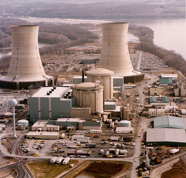 写真8：スリーマイル島原子力発電所